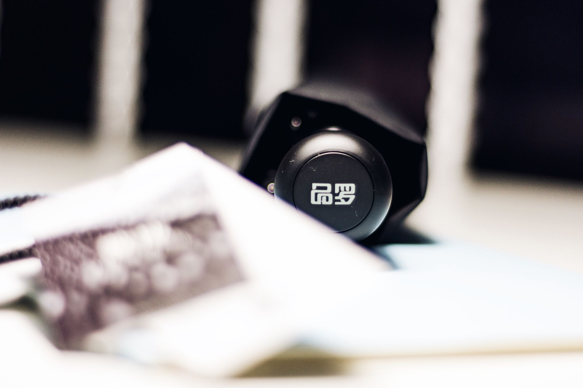 小v写报告,小v回答所有问题