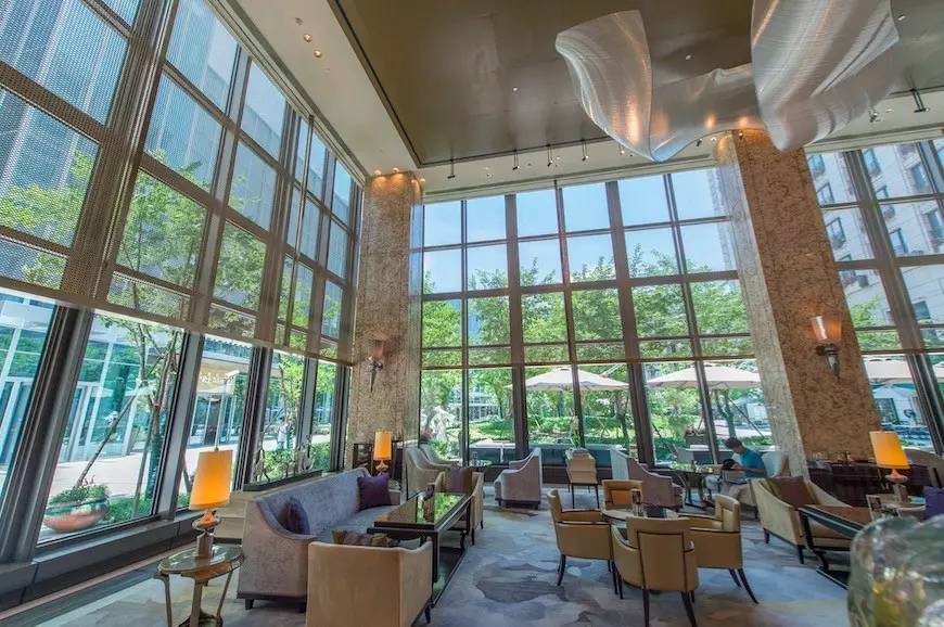 一天吃四五顿饭不长肉才怪,一天吃四顿不胖都不行