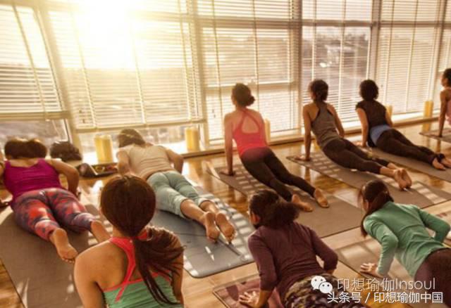 三伏天练习瑜伽的最好时节,夏练三伏冬练三九瑜伽