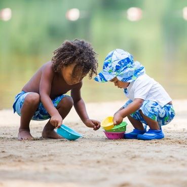 儿童旅行必备的防晒霜,宝宝去海边必备物品防晒霜