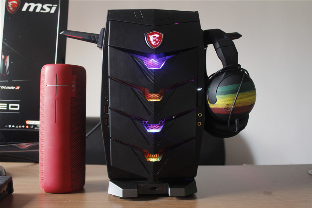 i7-10700和9700k游戏测评,gtx1070跑分笔记本