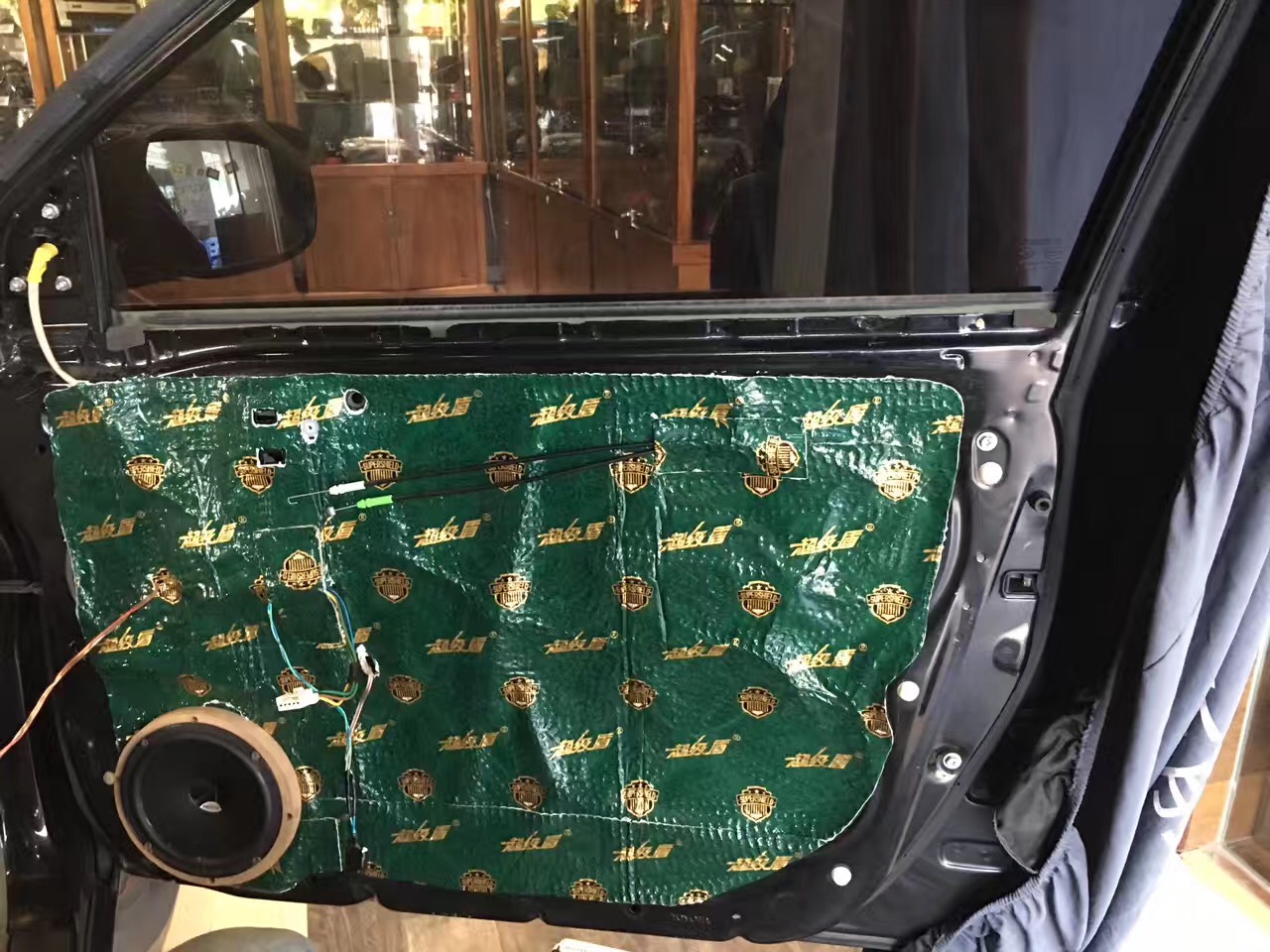 汕头市星悦汽车音响丰田花冠车门降噪大能超级盾隔音改装音响高性价比赫兹喇叭美国CDT西迪声备胎低音炮