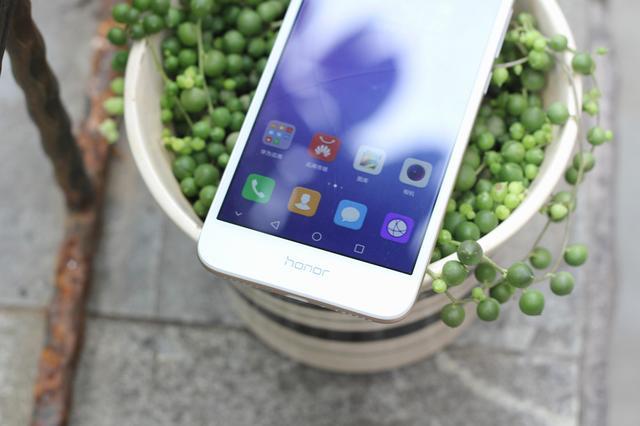 荣耀畅玩6a开箱评测,荣耀畅玩6a测网速