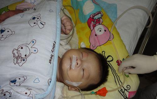 新生儿喂奶粉消化不良怎么办,婴儿喝奶粉消化不良可以喂水么