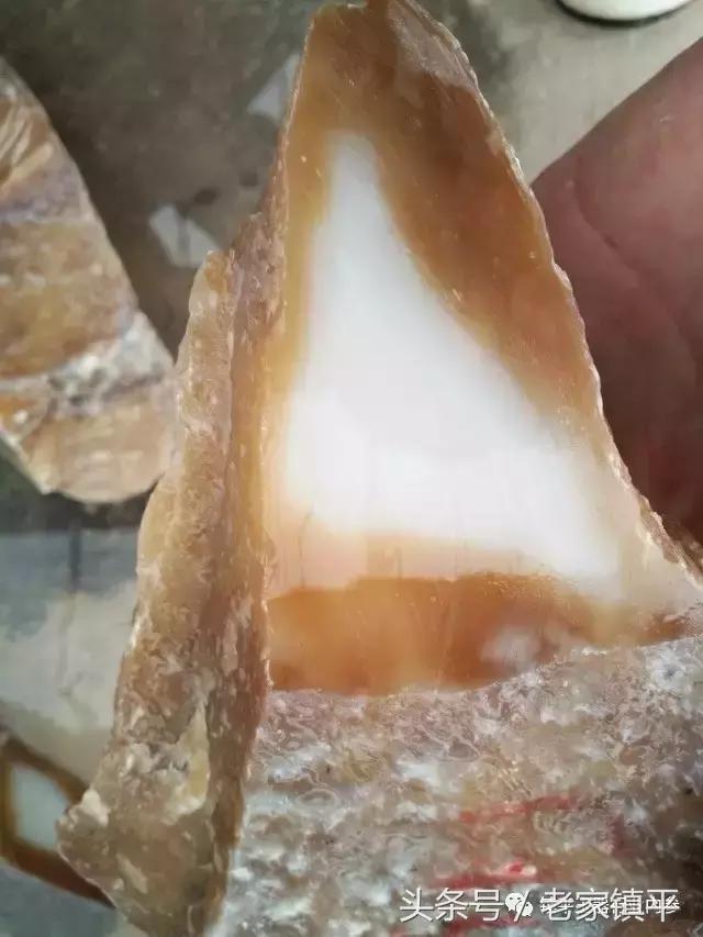 镇平县玉雕博览会,镇平玉雕亮相第七届中原文博会