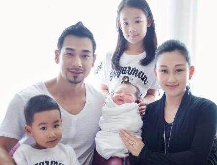 贾静雯至尊红颜是哪年的,至尊红颜贾静雯火吗