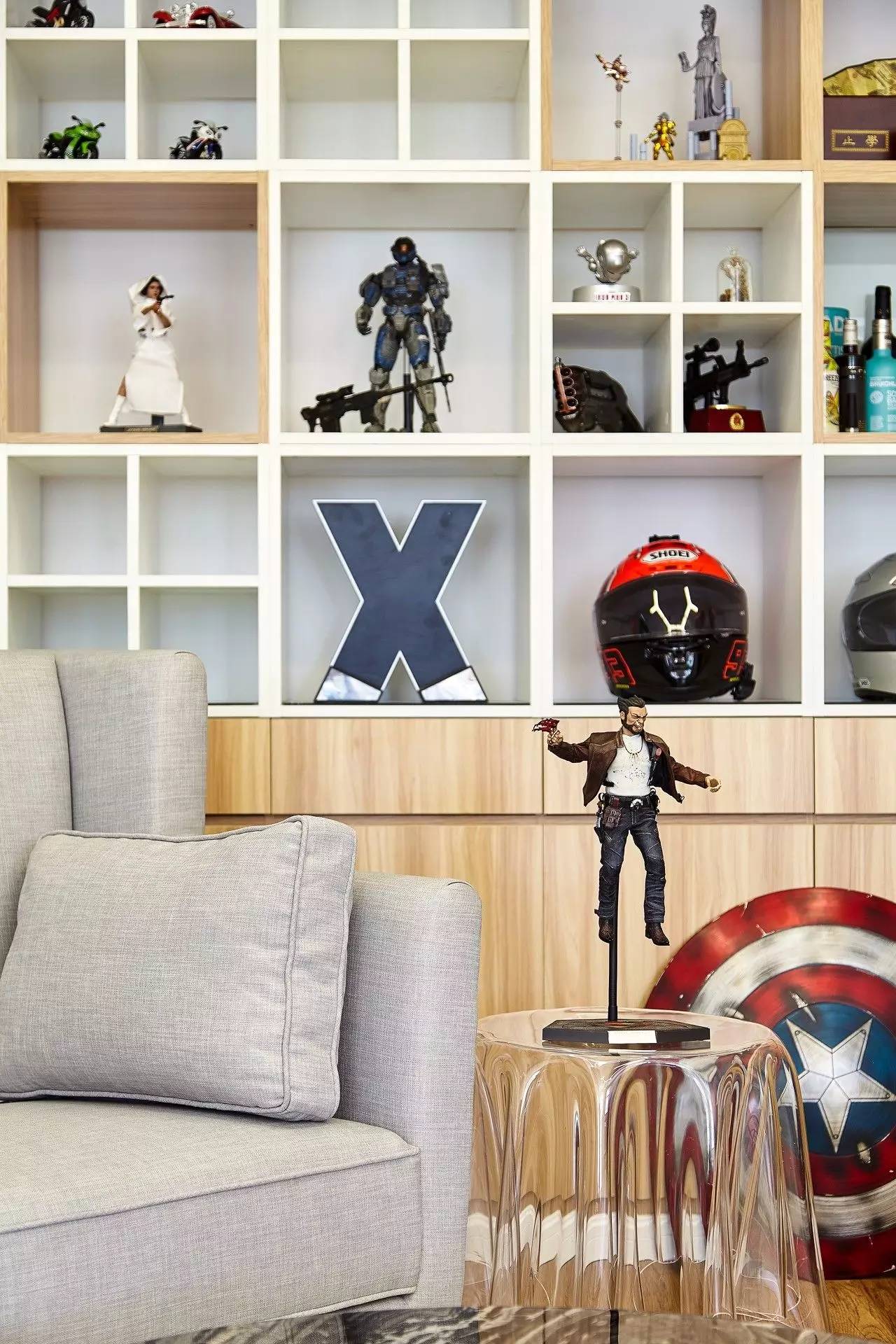 爱情公寓里面的角色都是什么工作,爱情公寓主角的工作到底是什么