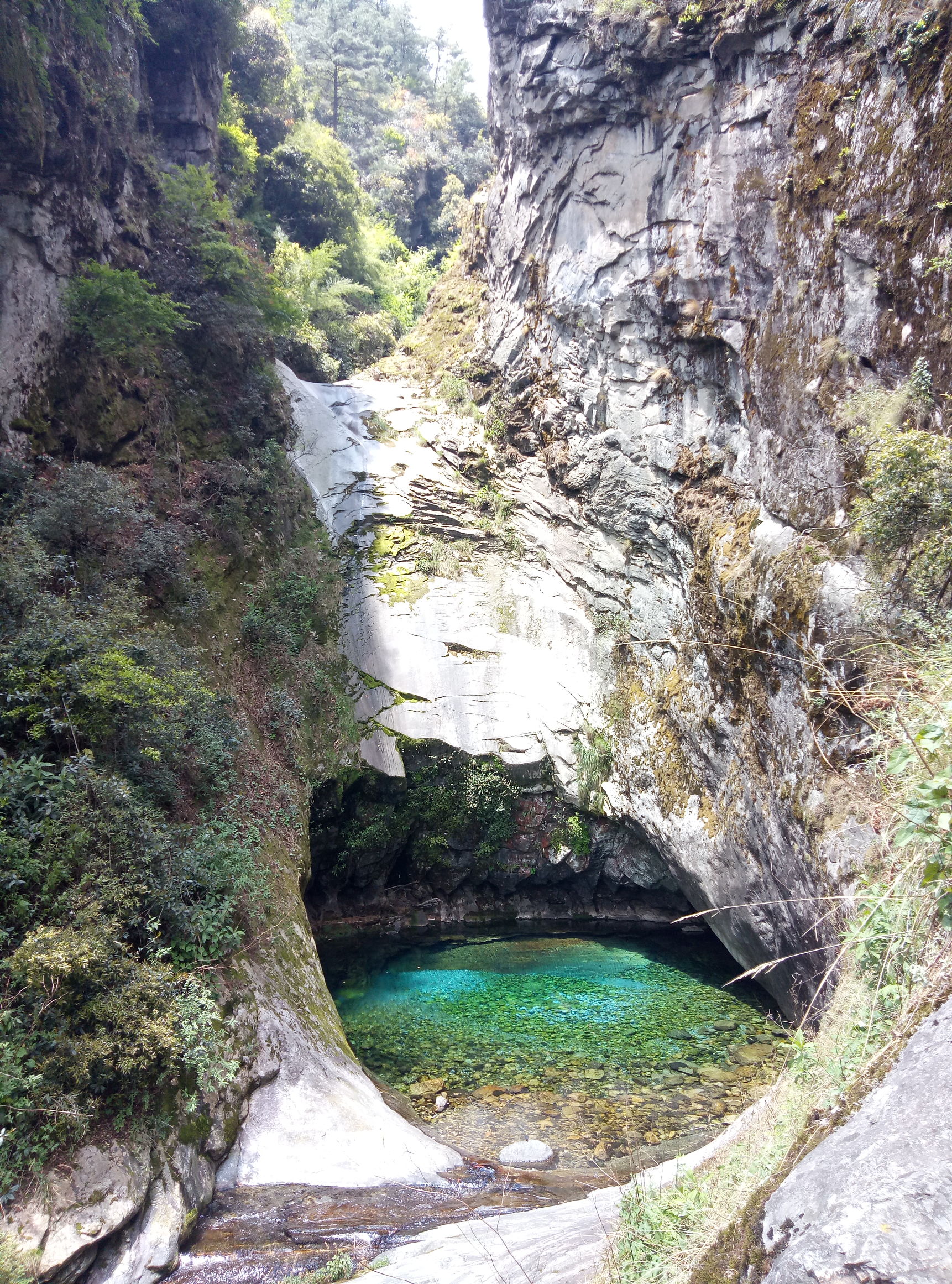 大理苍山的景色介绍,大理苍山上面的景色