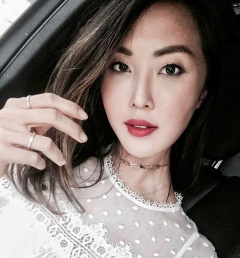 美妆达人教你如何画好看的唇妆,韩国美妆博主教程