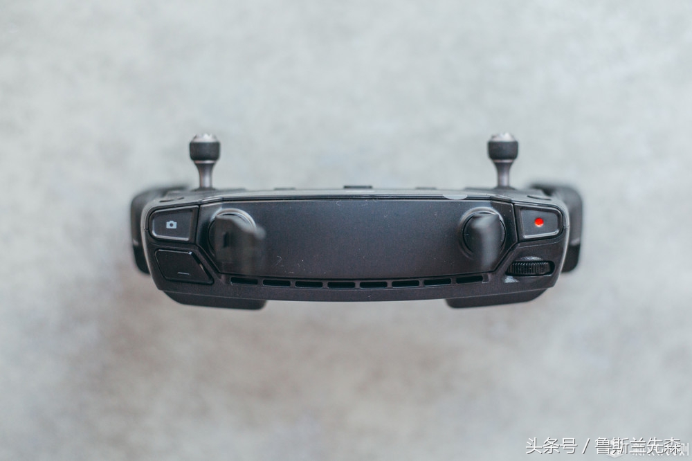 大疆精灵航拍机,大疆晓对比大疆精灵3