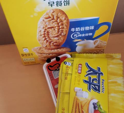 淘宝上卖的万能遥控器,小伙无意间得到了万能遥控器