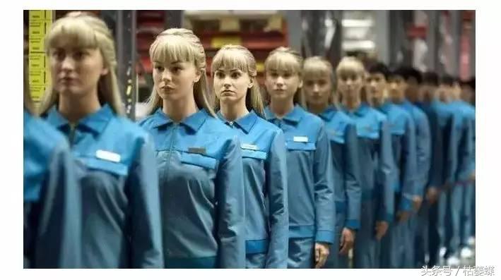 机器人真来了，你下得去手吗？