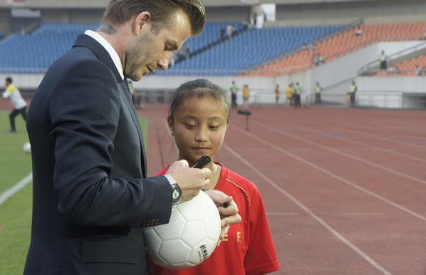 经历断腿四国赛上为中国队打进绝杀的“黑妹”，你对她的了解有多少？