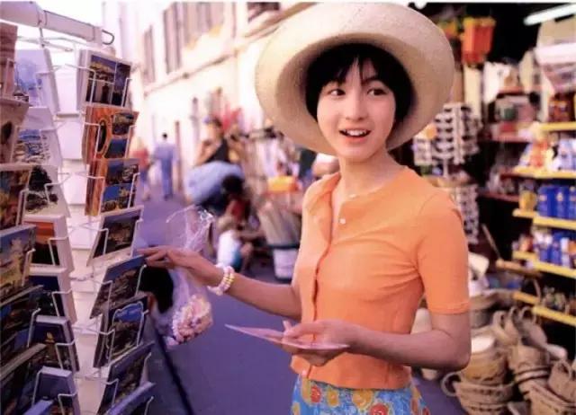 面部表情尴尬僵硬不自然怎么拍照,一拍照肢体就僵硬就尴尬