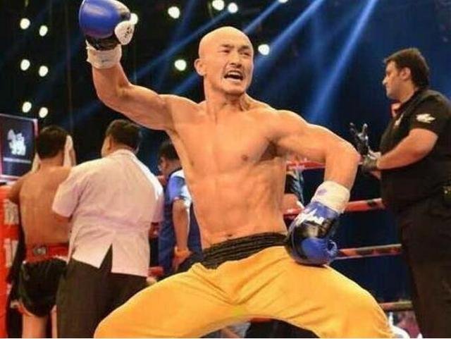 当代李小龙评价成龙,李小龙武僧一龙