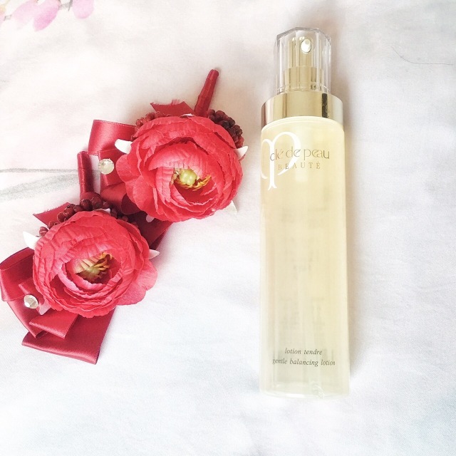 盘点五款大神级的化妆水，价格几十到上千，调理水油平衡并保湿