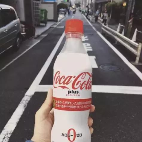 下次去日本请帮我代购一箱可乐,谢谢