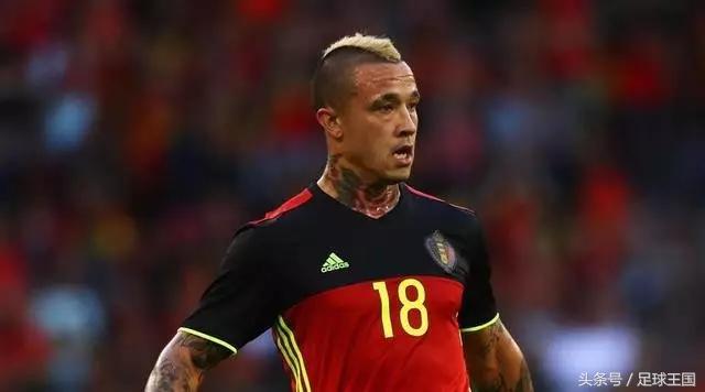 抽烟、烫头，玩世界波，红狼中场捍卫者纳因格兰曼联收了吧