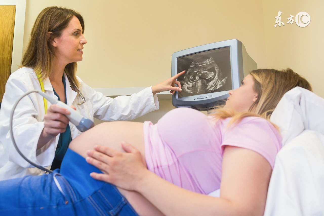 怀孕两个月期间出血是怎么回事,怀孕没几天流了点血是怎么回事