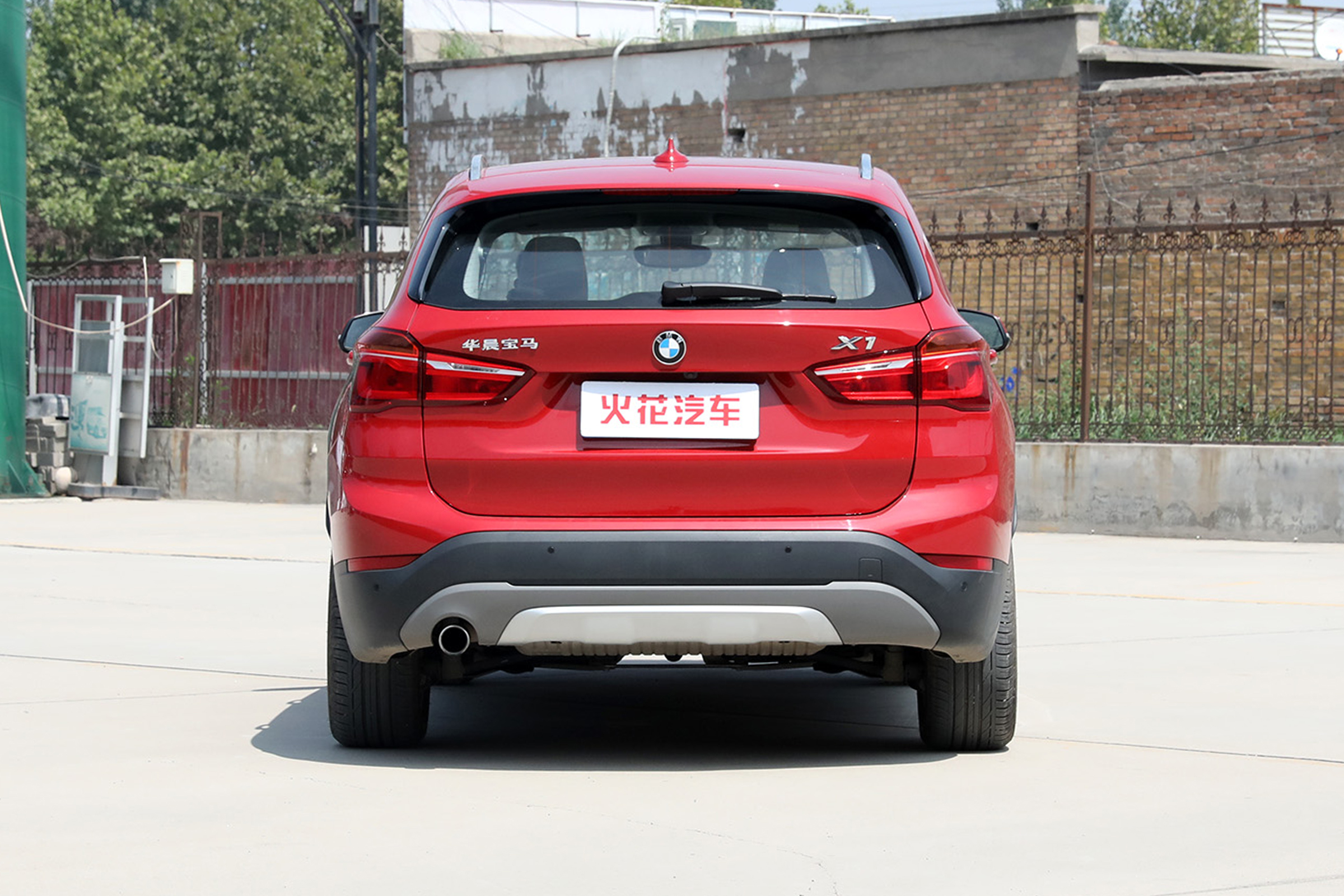 奥迪q3与宝马x1与奔驰gla哪个好,宝马x1和奔驰gla哪个更上档次