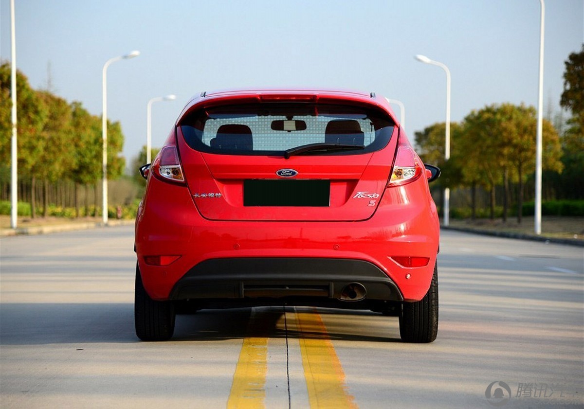 11款嘉年华两厢1.5手动,福特嘉年华1.5l两厢油耗