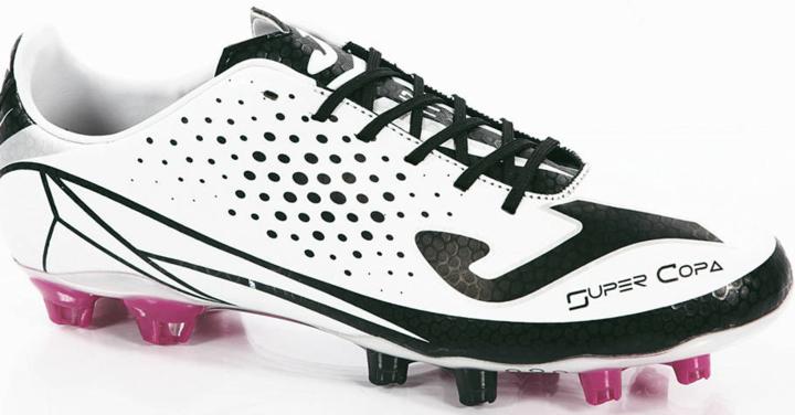 什么足球鞋球感好,什么足球鞋实战好大钉