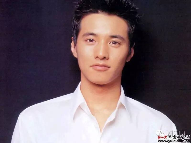 即使狠下心躲过宋仲基可忍心不被其他男星狂撩吗？