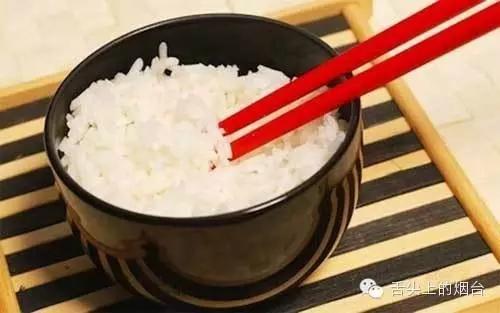 千万不要和烟台人吃饭，你会被逼疯的！