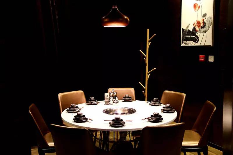 夜店里吃火锅？帮重的鸭肠烫8秒就能飙到180！