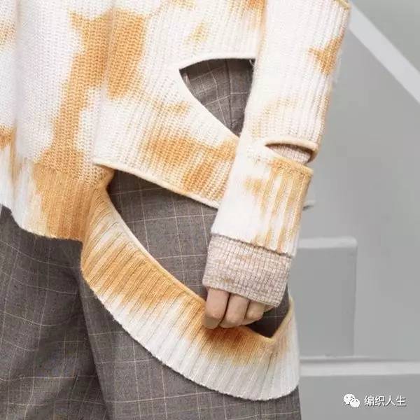 毛衣破洞风,毛衣今年最流行十款毛衣