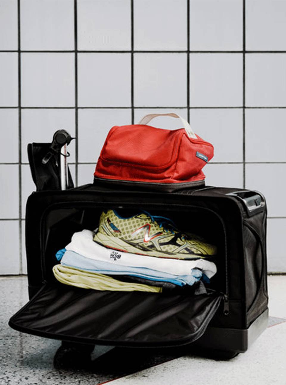 东西多不多，行李箱说了算