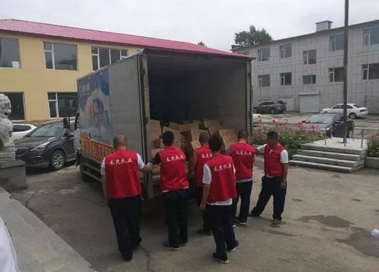 抗洪抢险冲在前救灾物资暖人心,抗洪救灾正能量