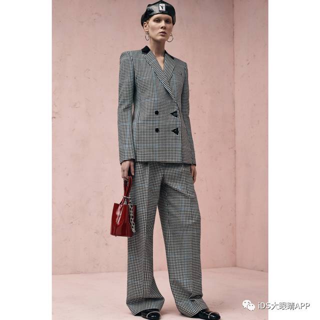 窦靖童周冬雨合作,马思纯窦靖童周冬雨superstar