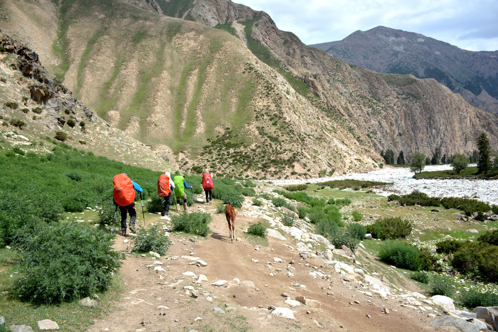 行者无疆-6月乌孙，漂洋过海为圣湖，翻山越岭因初心