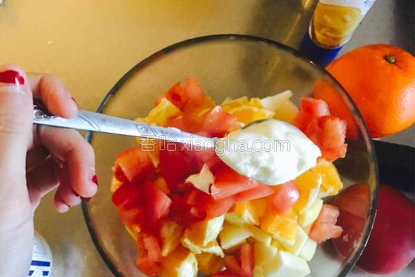 水果沙拉歌曲,水果沙拉需要哪些水果