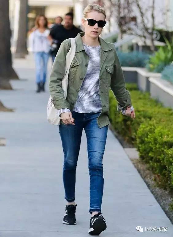 最流行的购物袋包包,今年流行的购物袋包