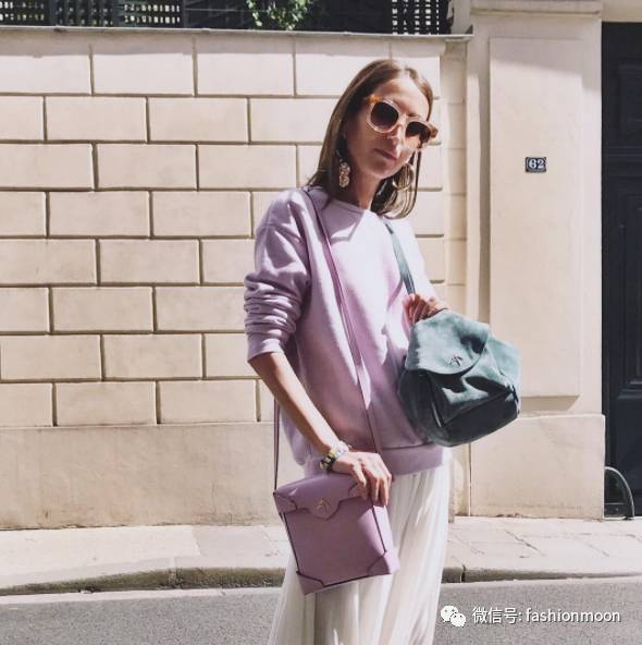 夏天适合背双肩包吗,夏天背双肩包还是斜挎包好看