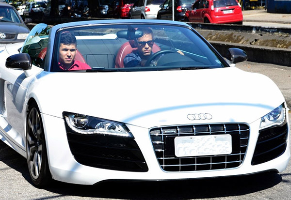 大巴黎2亿欧交易,大巴黎1亿欧元报价姆巴佩