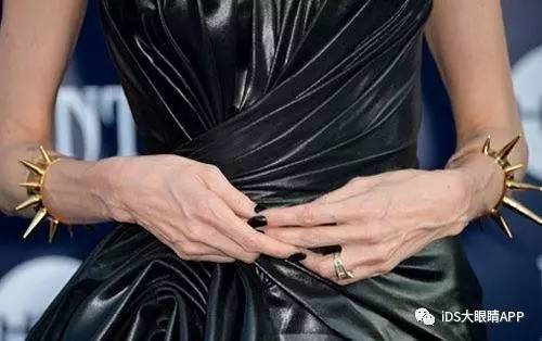 涂手霜不带防晒?白涂!男有王凯,女有王丽坤……看看最美明星手