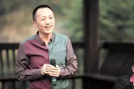 王石和郁亮是一个利益共同体,王石郁亮掏空万科