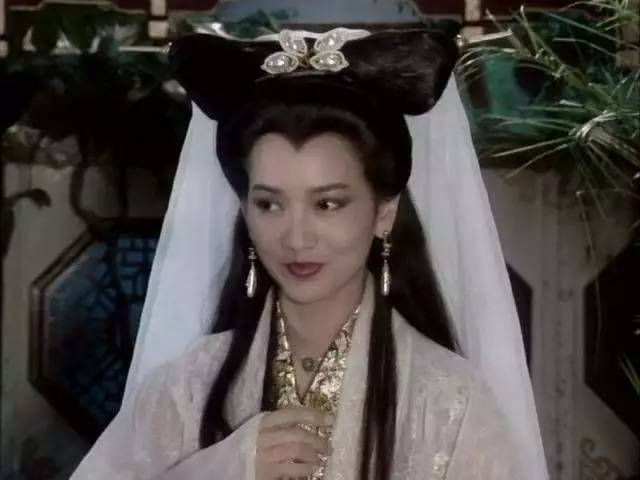 59岁的关之琳不化妆样子老了没有 (最美十三姨关之琳美人迟暮了吗)