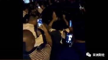 *咸平郎**再陷“站台门”盘点*咸平郎**曾经站台的“那些企业”