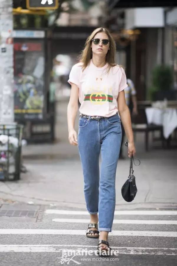 有了大幂幂的基础款女神示范，我把海量白底印花美T穿了个遍