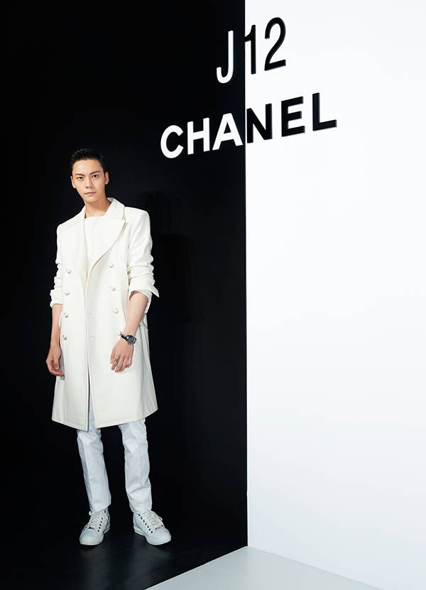 想给男朋友要七夕戒指高情商,如何给男朋友选求婚戒指