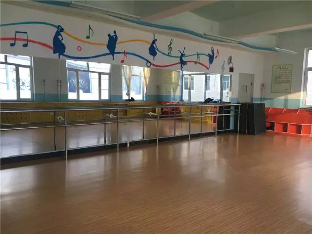 邀请函丨包头市科技少年宫万达校区分部秋季招生现已全面启动，公益试听课邀您畅游艺术的海洋！