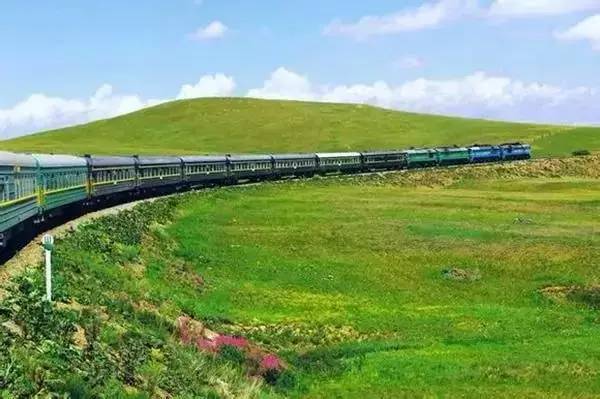 火车去青海沿途风景,青海人出国很难吗