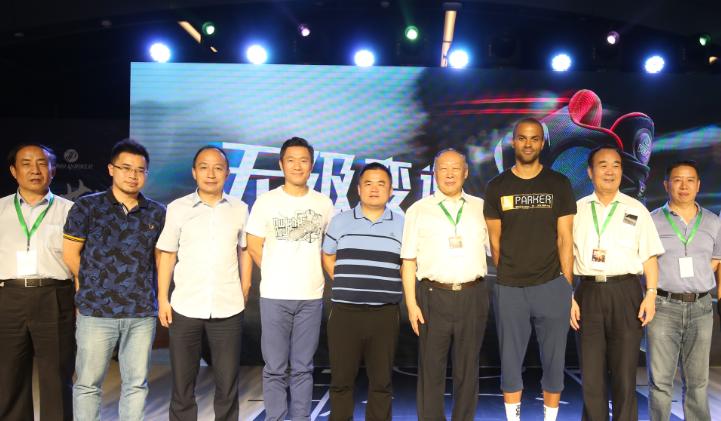 京城狂飙！帕克五代震撼来袭神器在脚看法国跑车驰骋纵横