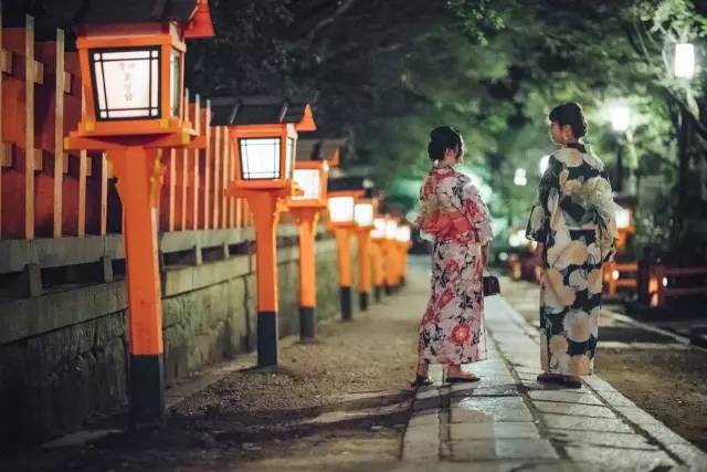 旅拍最佳搭档！精嘉VEO264CTB碳纤维折叠脚架日本京都之行