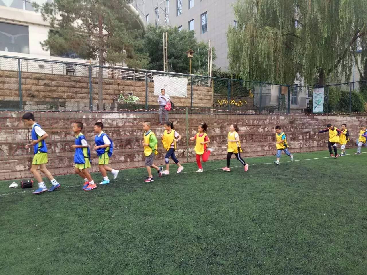 兰州足球培训班小学生,圆梦青少年足球培训