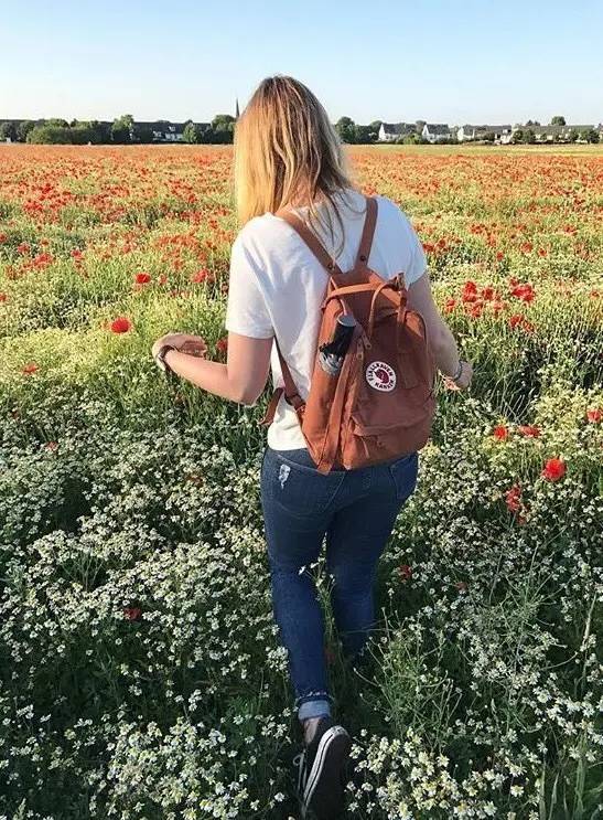 百搭双肩包推荐小众高级感,一款兼顾颜值与实用的双肩包